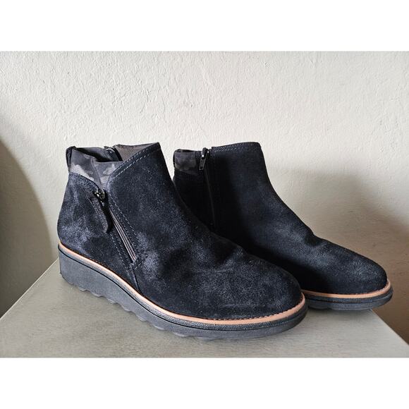 Clarks Collection, Sharon Ease, Black Suede, Leather, Ankle Booties, Size 8 - Picture 3 of 11